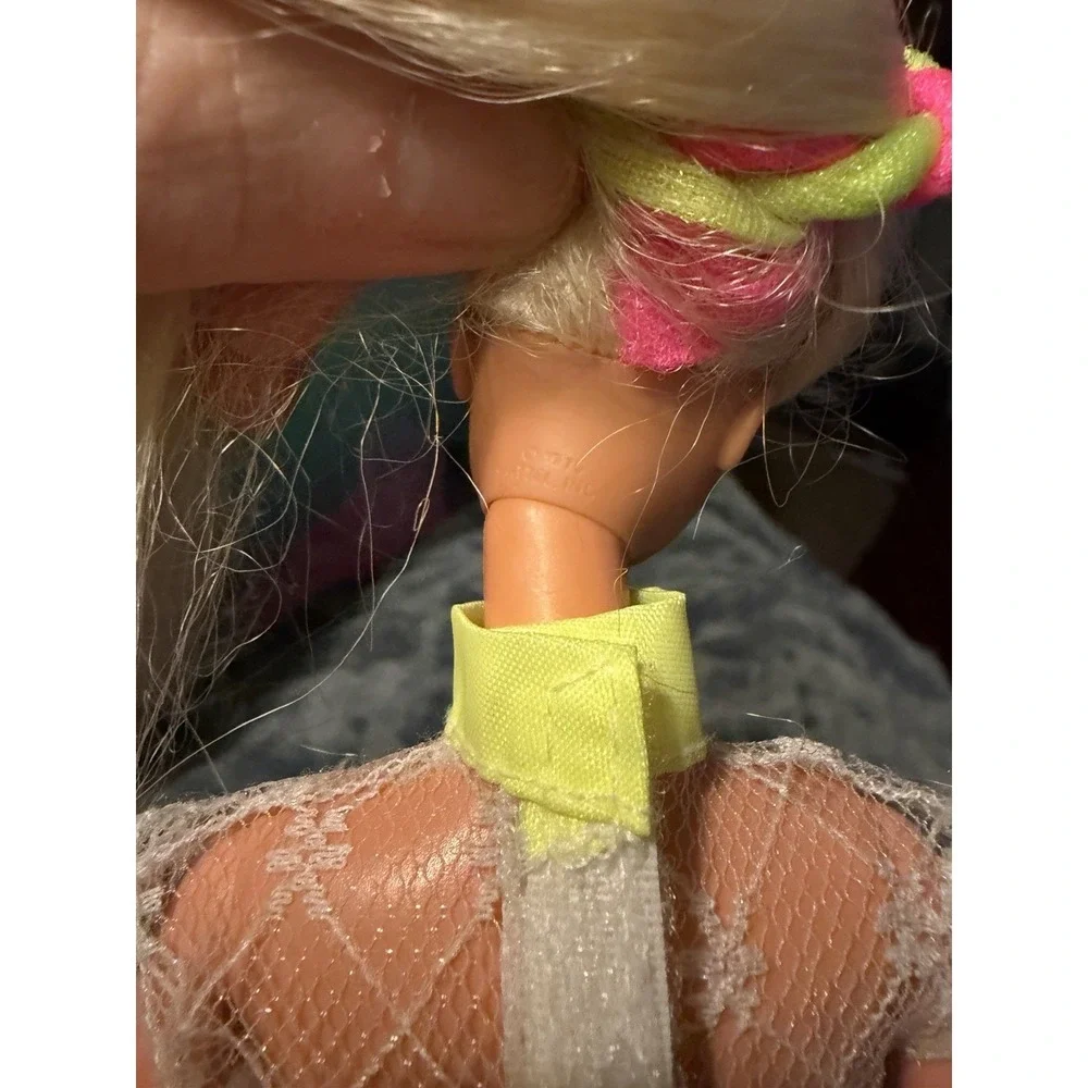 Vintage 90's Blonde Barbie Doll  With Purple Eyes  Neon Outfit With Accessories‎